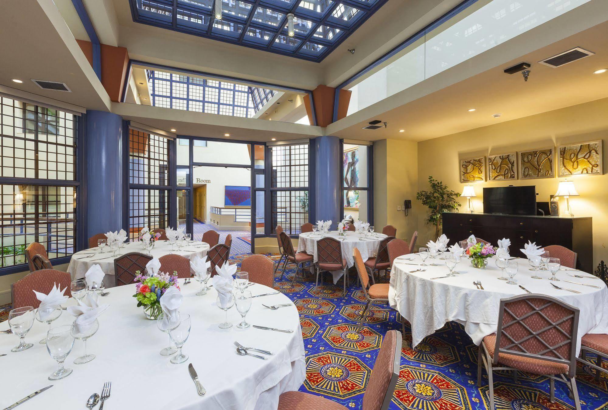 The Cincinnatian Curio Collection By Hilton Экстерьер фото